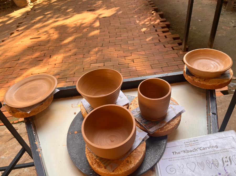 Khmer Ceramics クメールセラミックス
