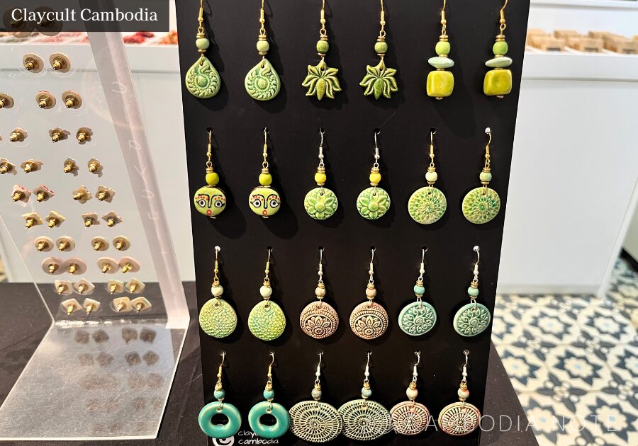 シェムリアップの「Claycult Cambodia」のおしゃれなピアス