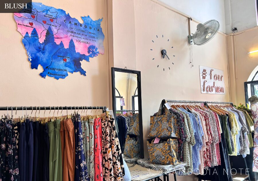 BLUSH（ブラッシュ）の店内。明るい照明の中にワンピースやシャツが並ぶ、温かみのあるローカルブランドの内装