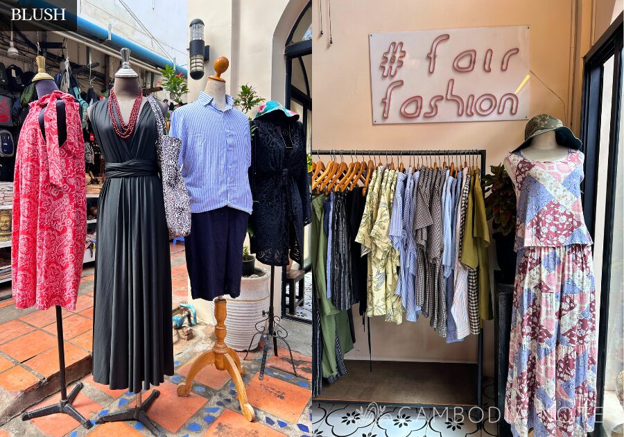 BLUSH（ブラッシュ）の店内。明るい照明の中にワンピースやシャツが並ぶ、温かみのあるローカルブランド