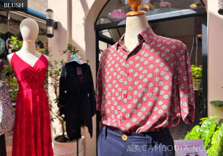 BLUSHのMen’s Shirt。コットンまたはリネン素材で涼しく着られる南国柄のメンズシャツ