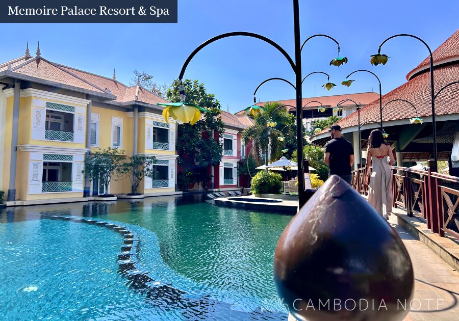 シェムリアップのリゾートホテル「Memoire Palace Resort & Spa」のプールと外観
