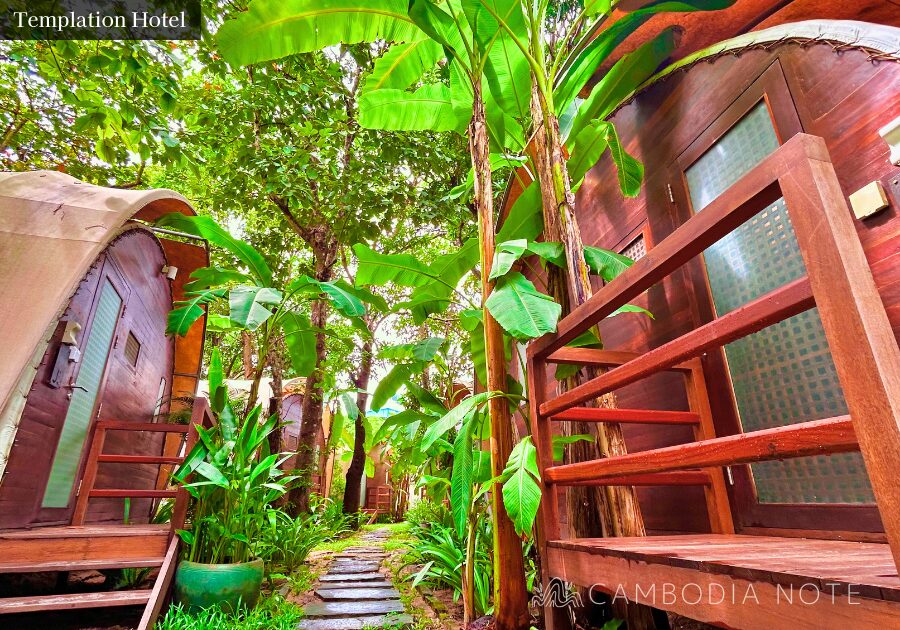 森に囲まれたシェムリアップの高級ホテル「Templation Hotel」の客室と庭園