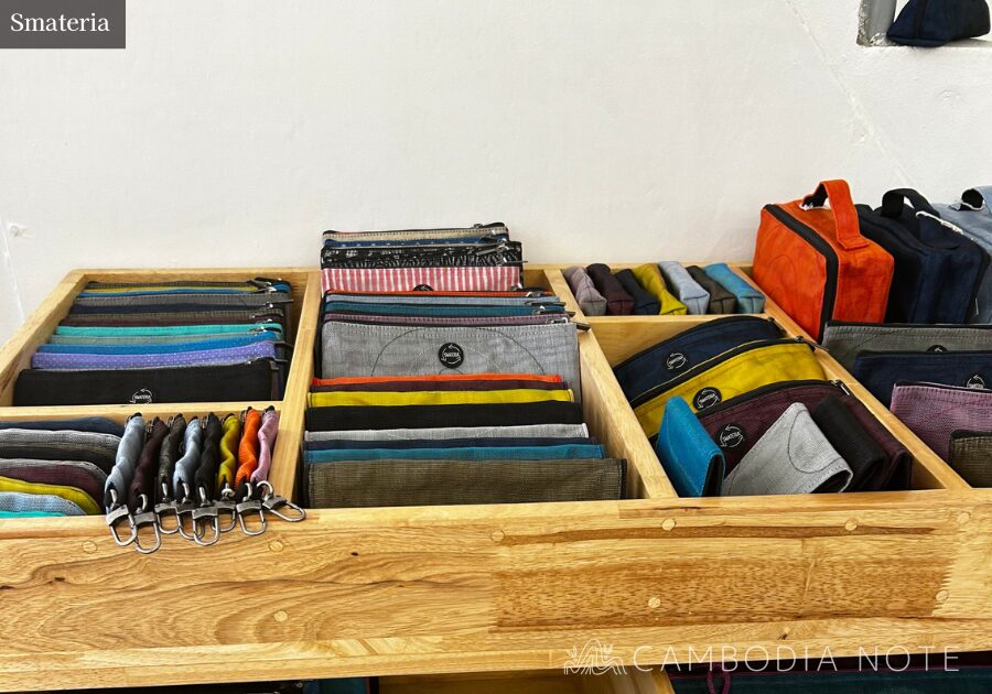 Smateriaのポーチ、小物入れ