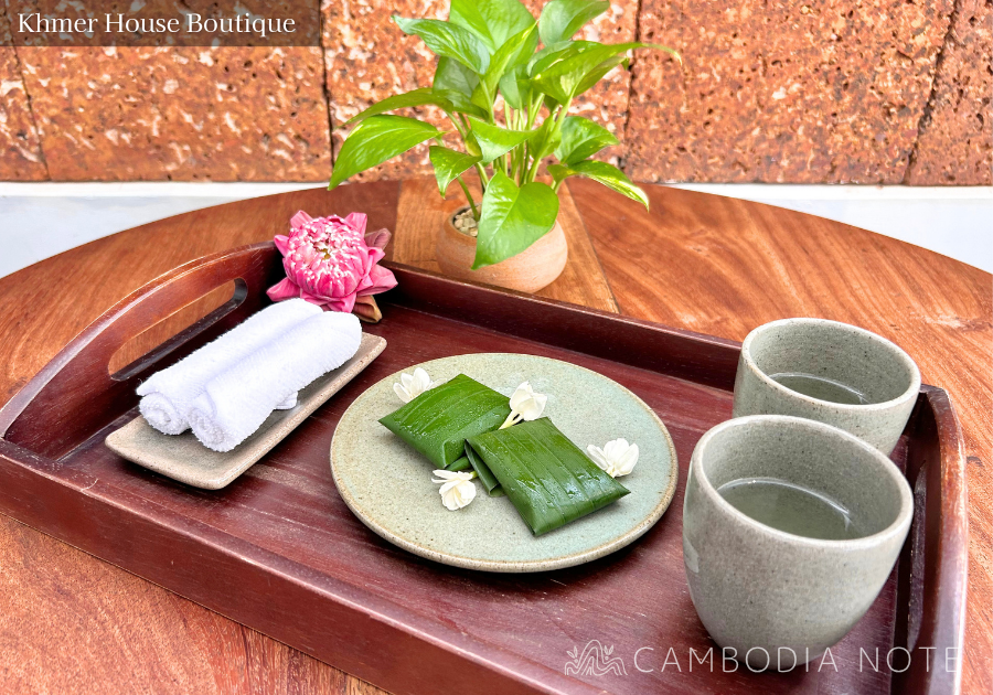 Khmer House Boutiqueで提供されたウェルカムスイーツとドリンク